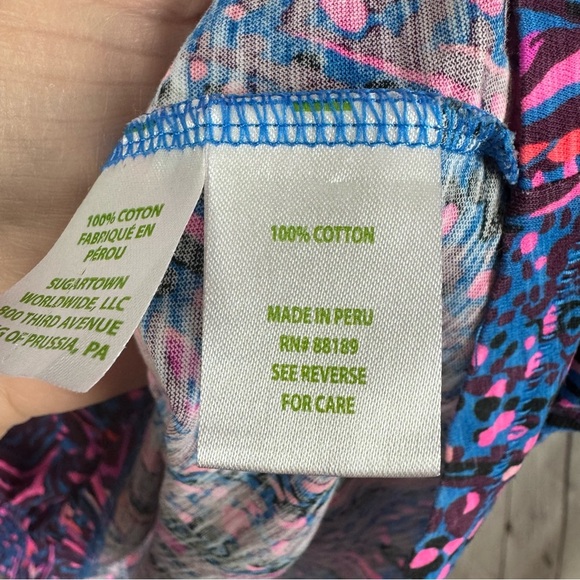 Lilly Pulitzer Etta V-Neck Blue Flare Always Pawsitive Top Size Medium - Picture 6 of 6